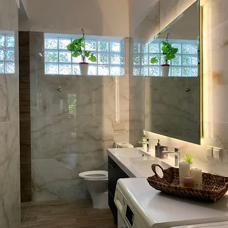 Appartement Oasis Luxury Detached House In With Hydromassage Thessalonique