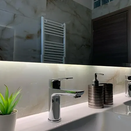 Appartement Oasis Luxury Detached House In With Hydromassage *